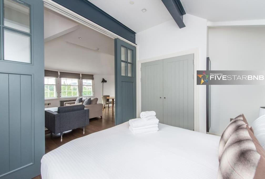 Cool Urban Apartment With Stunning Castle Views EDI Exterior foto
