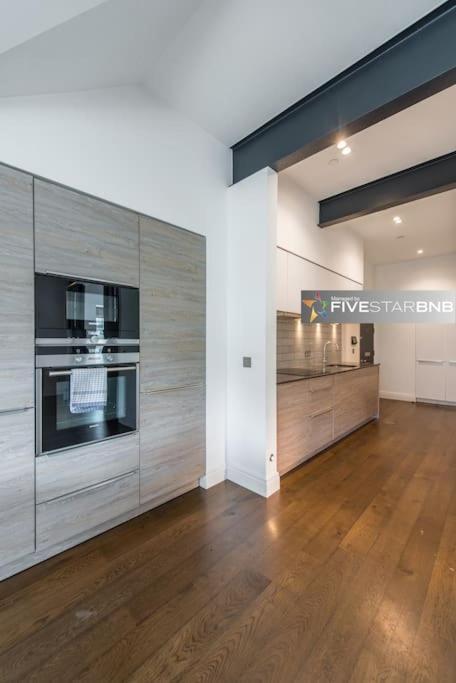 Cool Urban Apartment With Stunning Castle Views EDI Exterior foto