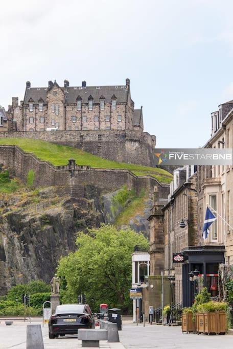 Cool Urban Apartment With Stunning Castle Views EDI Exterior foto