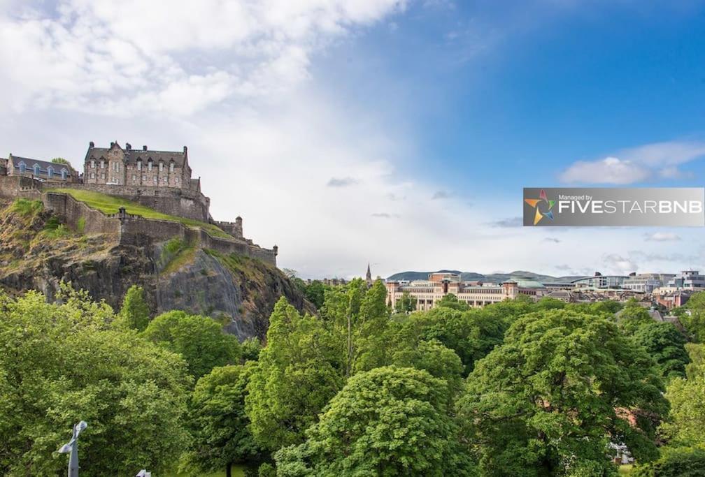 Cool Urban Apartment With Stunning Castle Views EDI Exterior foto