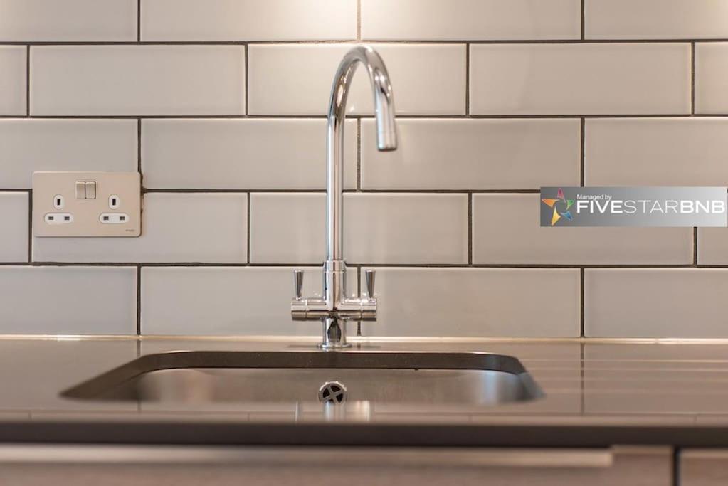 Cool Urban Apartment With Stunning Castle Views EDI Exterior foto