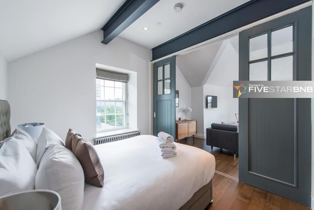Cool Urban Apartment With Stunning Castle Views EDI Exterior foto